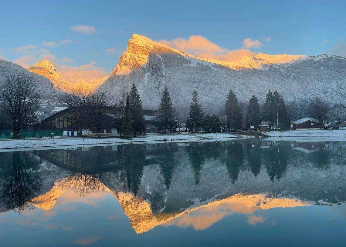 Winter swimming events