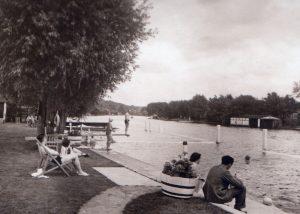 Thames Valley bathing