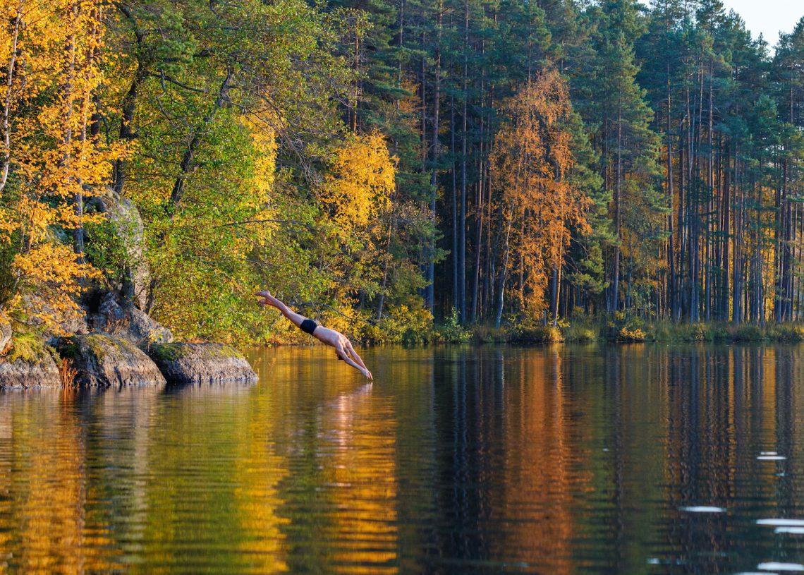Cold water swimming