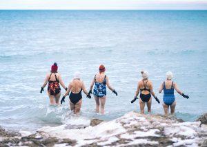 Cold water swimming
